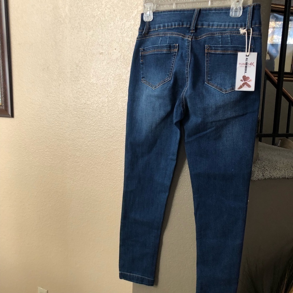 NWT High Rise Skinny Jeans Size 11 - Picture 3 of 4